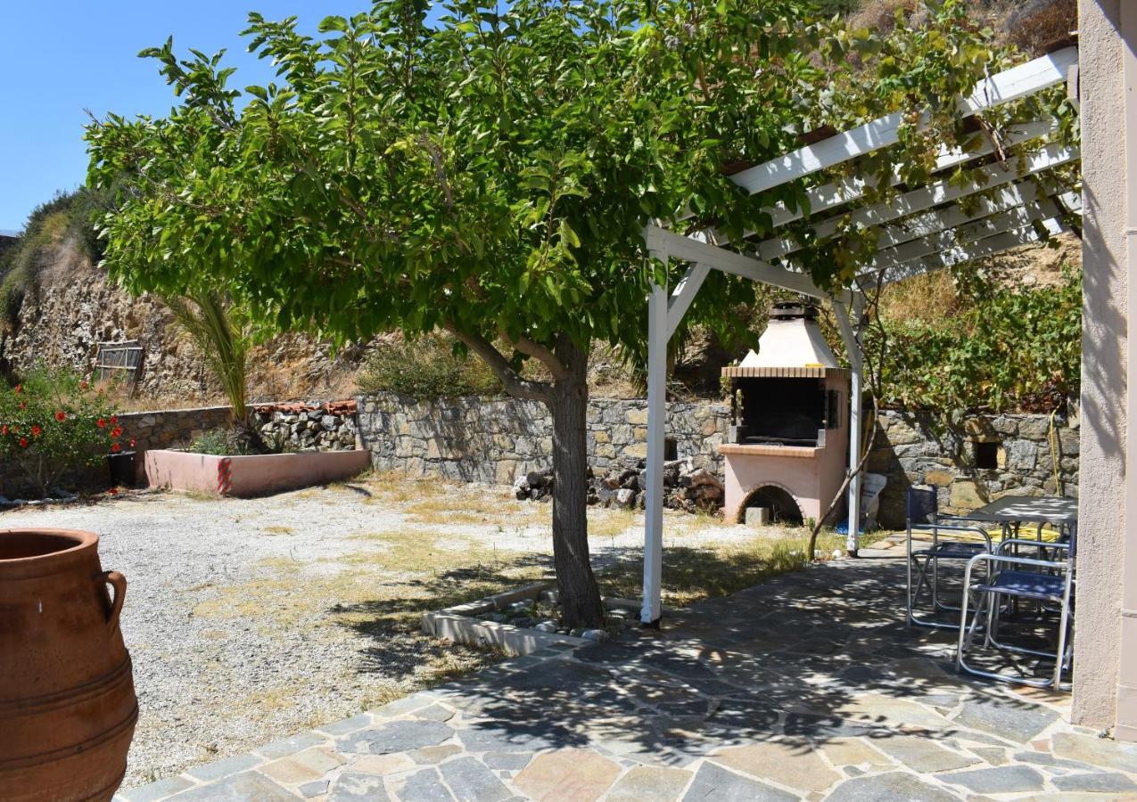 Vaia Villas Holiday home *