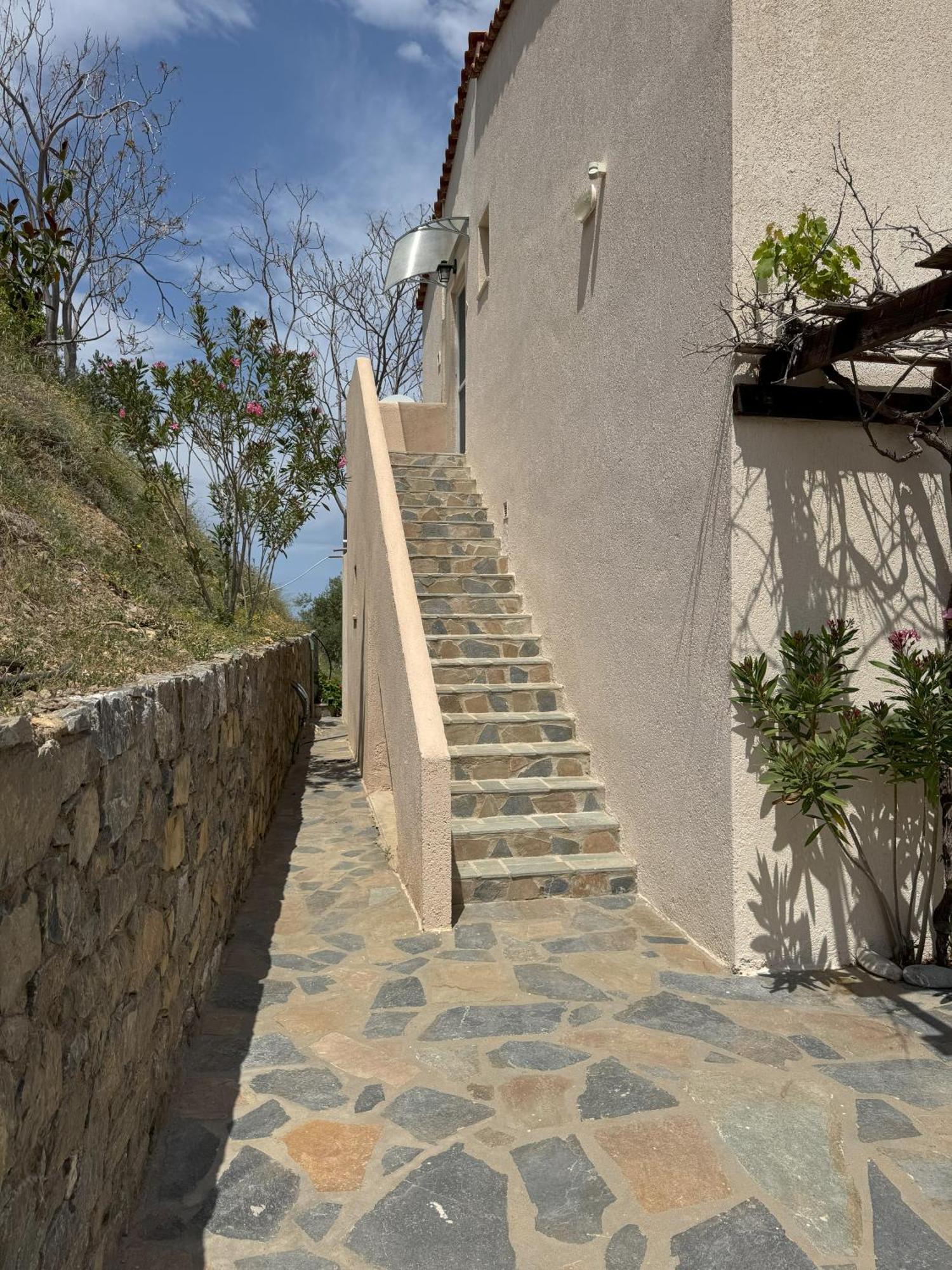 Vaia Villas